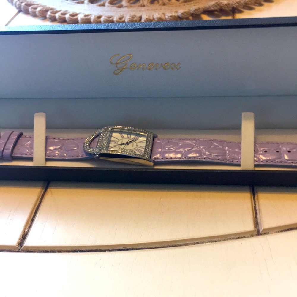 Ladies Genevex quartz movement crystal watch